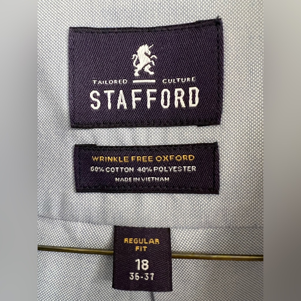 Men’s Dress Shirt - Picture 2 of 2